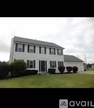 Main picture of 105 N University Dr