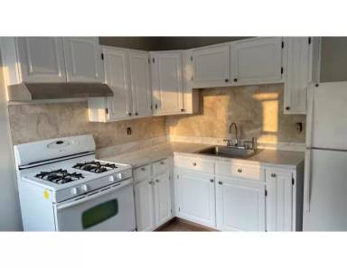 Main picture of 4 Harlingen Rd