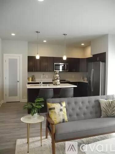 Main picture of 301 Cross Oak Dr
