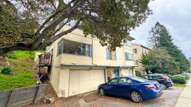 Main picture of 2190 Mountain Blvd