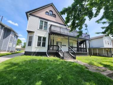 Main picture of 610 S 5th St