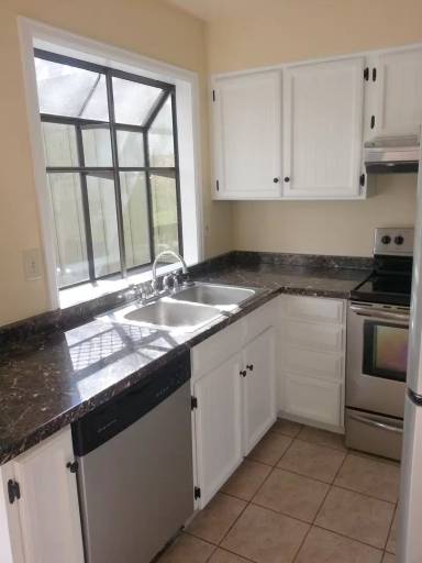 Main picture of 1603 Cottonwood Dr