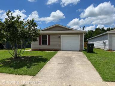 Main picture of 122 Jesse Layne Dr