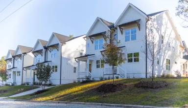 Main picture of 1106 Rand St