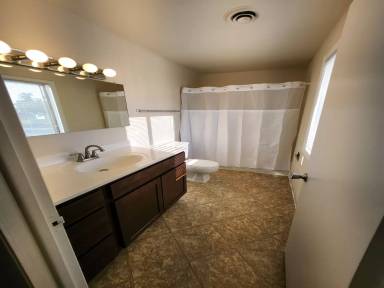 Main picture of 404 Glendale Blvd