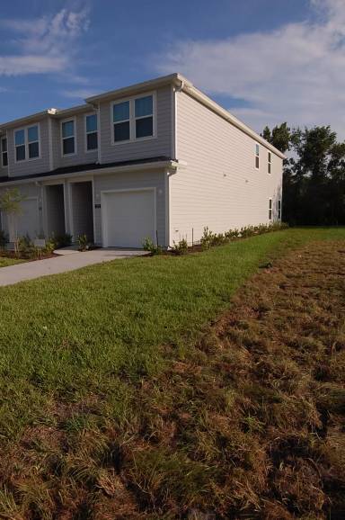 Main picture of 689 Holly Lakes Dr