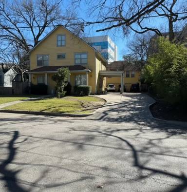 Main picture of 3207 Hampton Rd