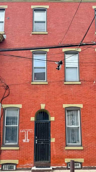 Main picture of 1617 W Montgomery Ave