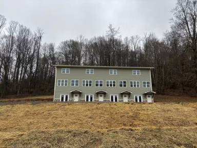 Main picture of 135 Old Fall Creek Rd