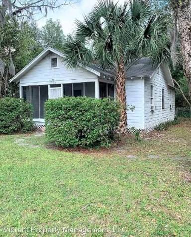 Main picture of 413 SE 8th St