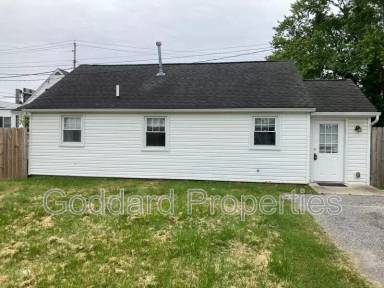 Main picture of 7842 1/2 Belair Rd