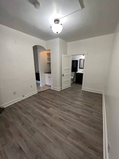 Main picture of 421 Abbot Rd