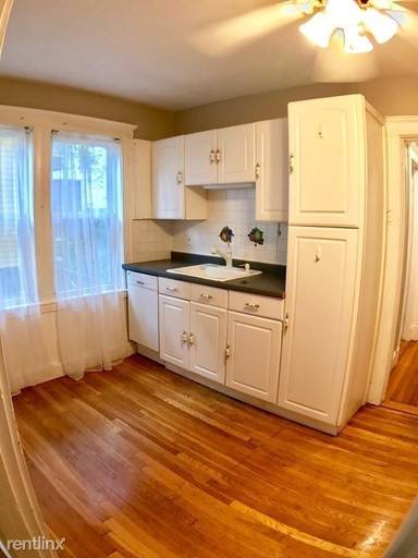 Main picture of 48 Boylston St