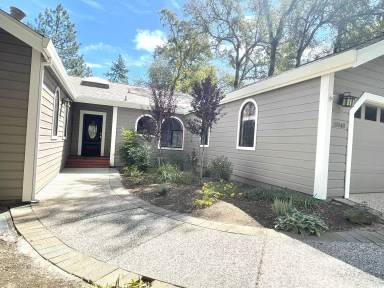 Main picture of 19046 Lake Forest Dr