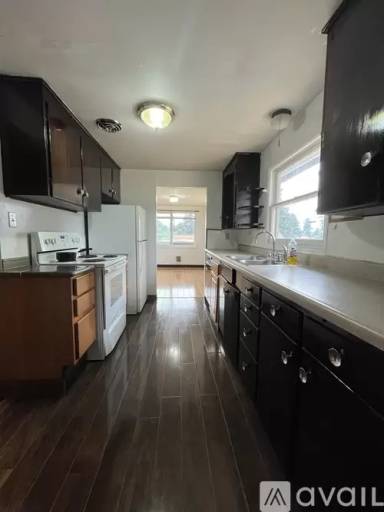 Main picture of 755 108th St S