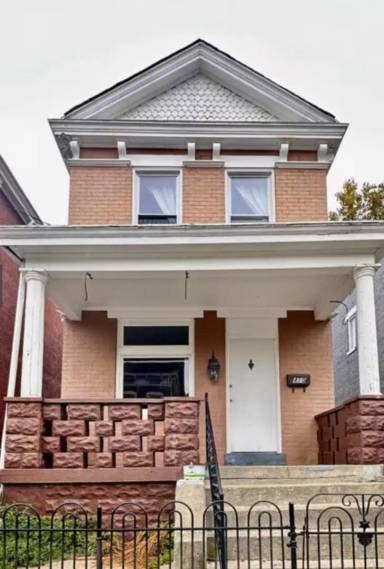 Main picture of 410 E 17th St
