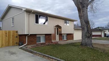 Main picture of 2220 Smith Dr