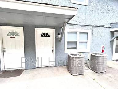 Main picture of 813 N Pleasant St
