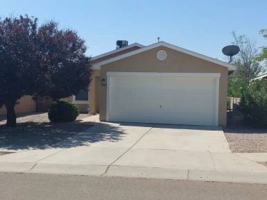 Main picture of 8508 Mesa Camino Ave SW