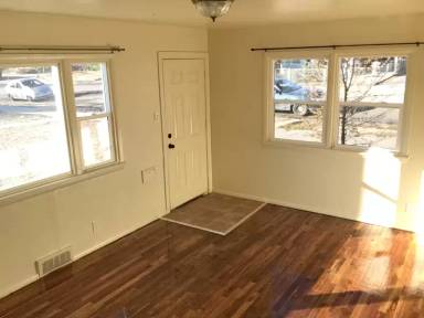 Main picture of 1108 W 14th St