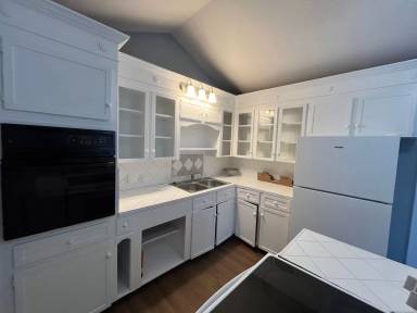 Main picture of 520 Helvenston St SE
