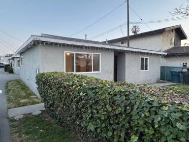 Main picture of 2444 250th St