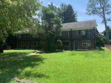 Main picture of 904 E 14th St