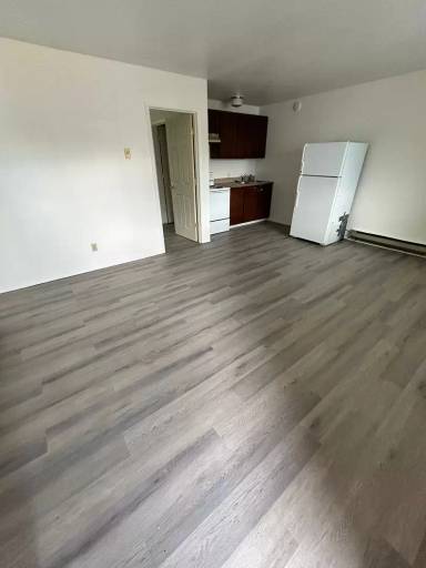 Main picture of 399 N Mountain View Dr