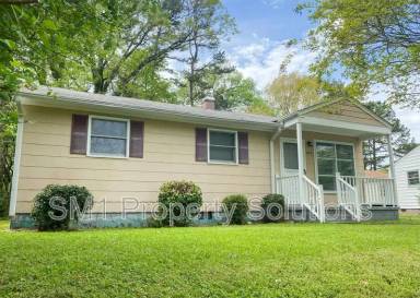 Main picture of 1502 Clegg St