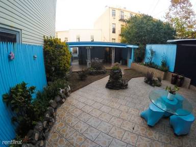 Main picture of 20 1st St