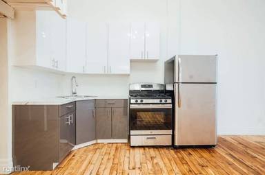 Main picture of 345 Eldert St