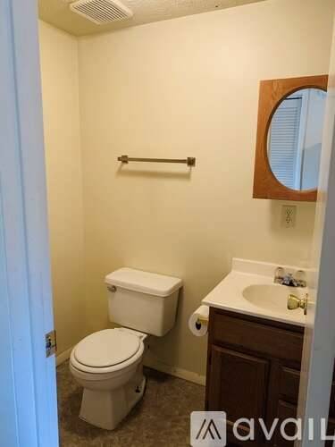 Main picture of 385 Drews Ln