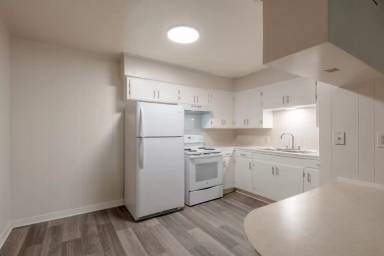 Main picture of 525 12th Street - 8