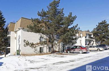 Main picture of 596 Hoyt Ave E