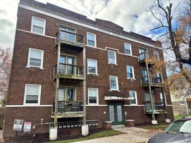 Main picture of 1215 Brush Creek Blvd