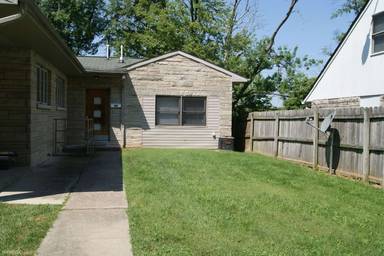 Main picture of 1311 N Washington St