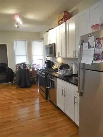 Main picture of 50 Oliver St
