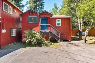 Main picture of 16124 Drake Rd