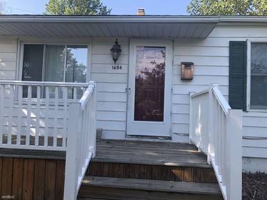 Main picture of 1606 Pettibone Ave