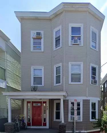 Main picture of 75 Bellingham St
