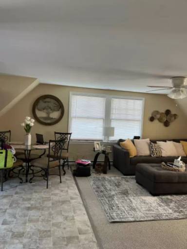 Main picture of 15 Bent Oak Dr