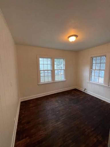 Main picture of 816 11th Ave NW
