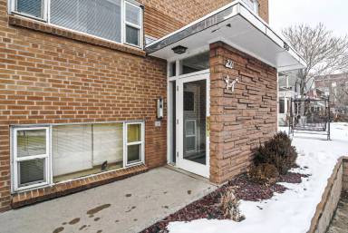 Main picture of 231 N Logan St