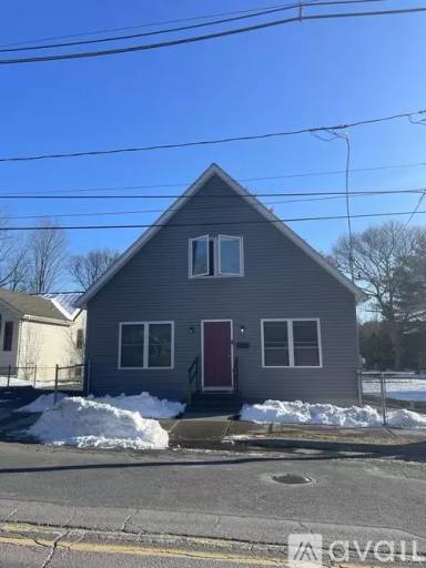 Main picture of 77 E Brown St