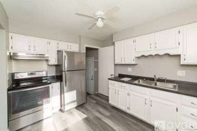 Main picture of 903 Emma Ave