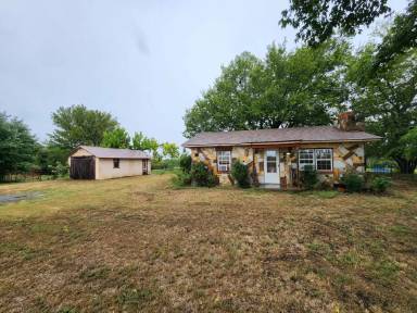 Main picture of 18745 County Road 3460