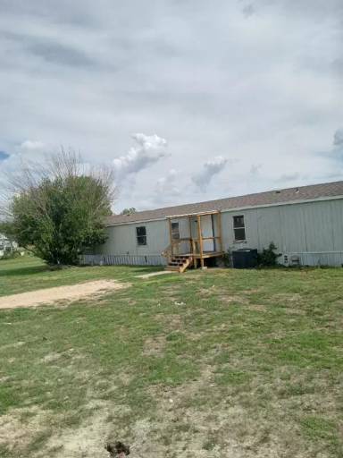 Main picture of 145 Pebbles Ln