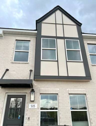 Main picture of 505 Waterpoint Way