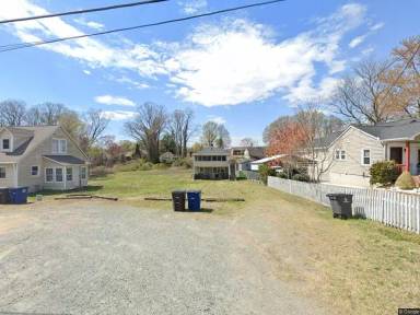 Main picture of 4040 Reich St