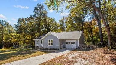 Main picture of 204 Red Oak Dr